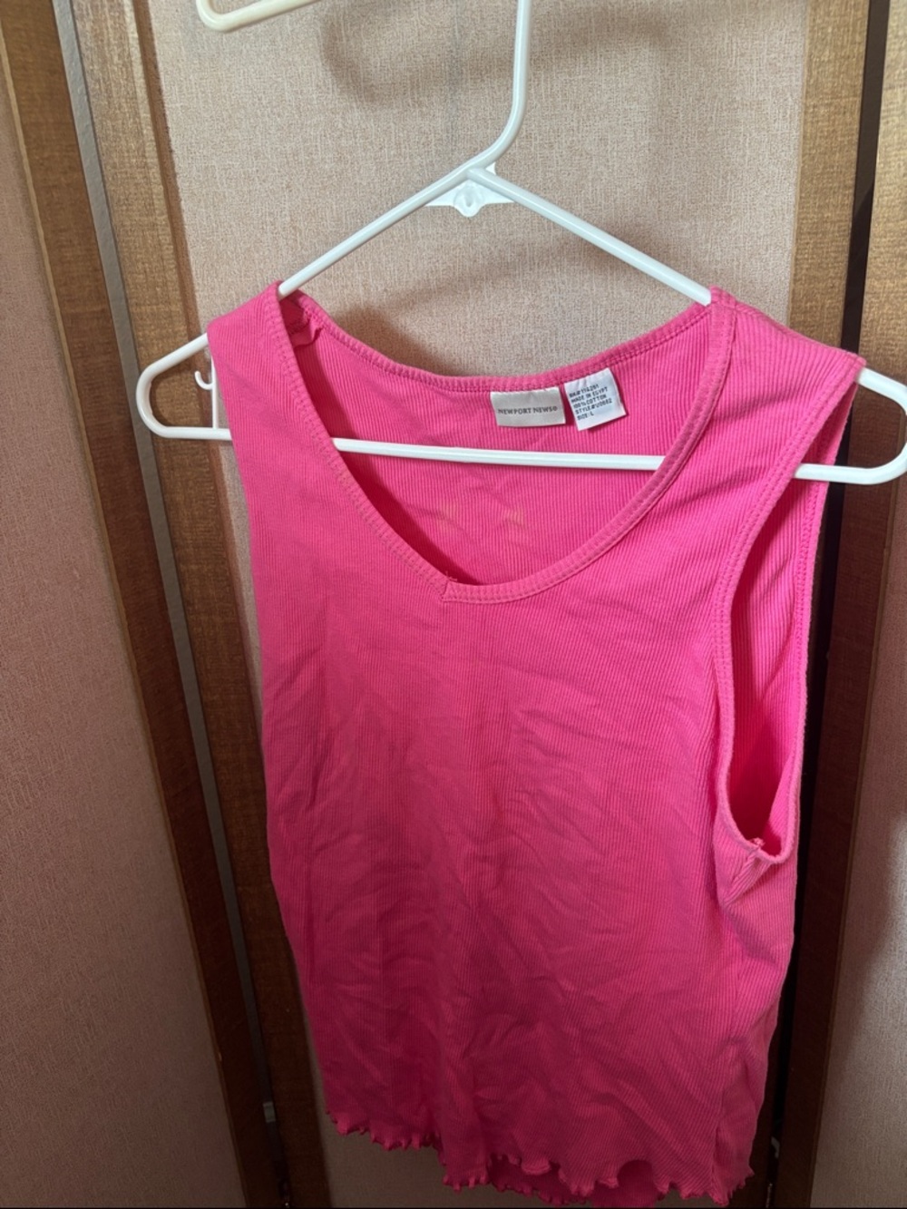 FINAL MARKDOWN  Newport News Hot Pink Ribbed Tank Top Scoop Neck Sleeveless LRG
